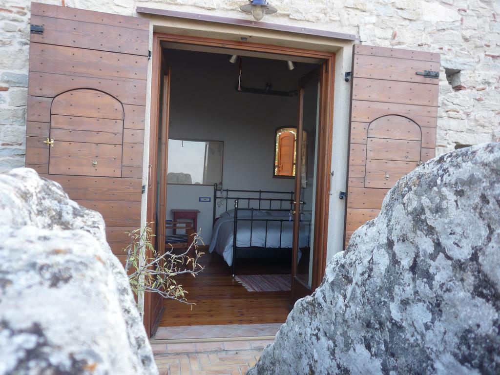 Rocca Del Vento Bed & Breakfast San Pantaleone Oda fotoğraf